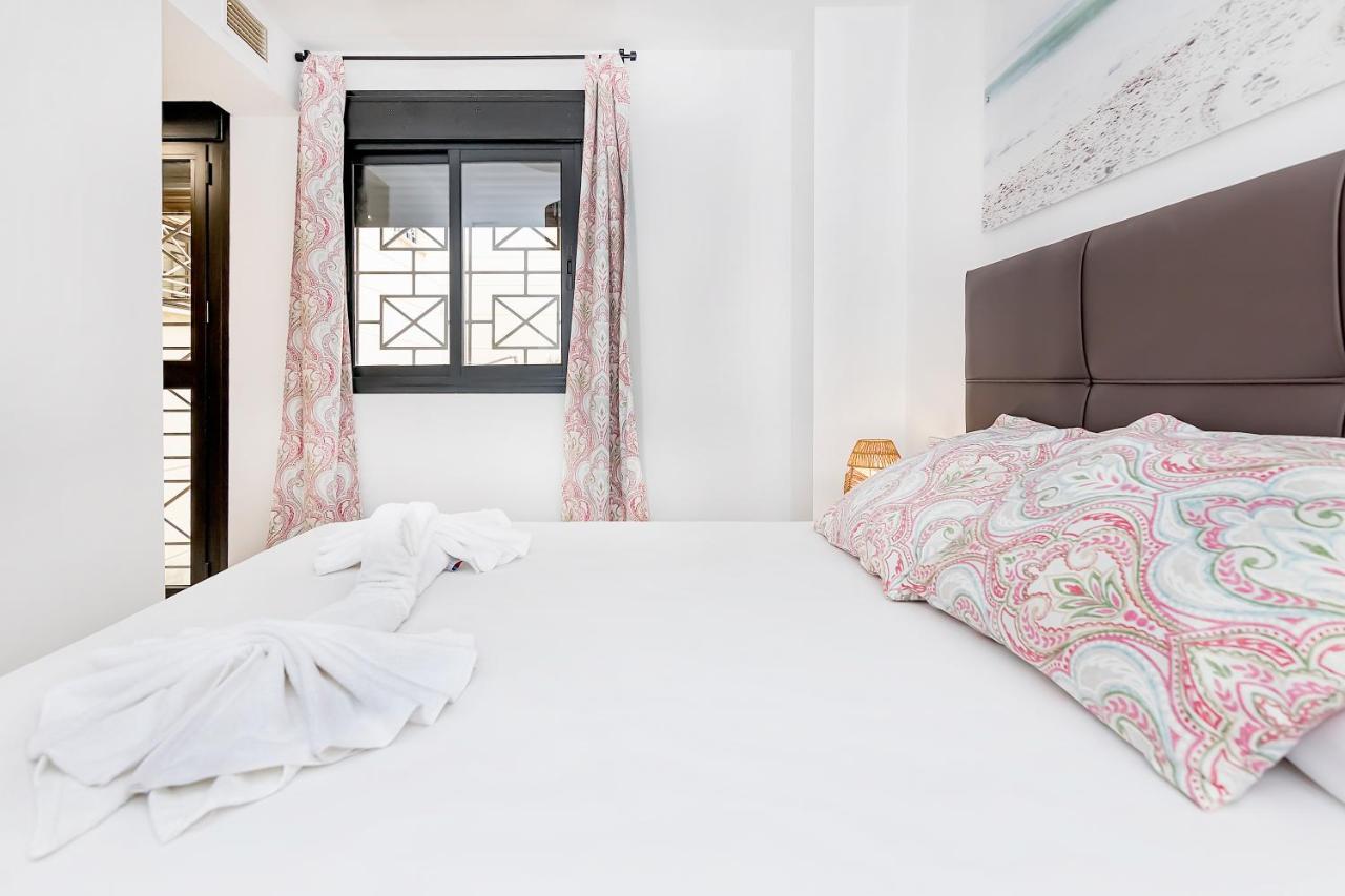 Maba/Private Backyard/Walk To Downtown/Large Smart Tv Apartment Malaga Ngoại thất bức ảnh